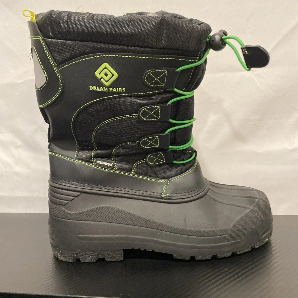 Dream Pairs‎ Kid's Winter/Snow Boots Size 6 Black with Green Trim/Faux Fur